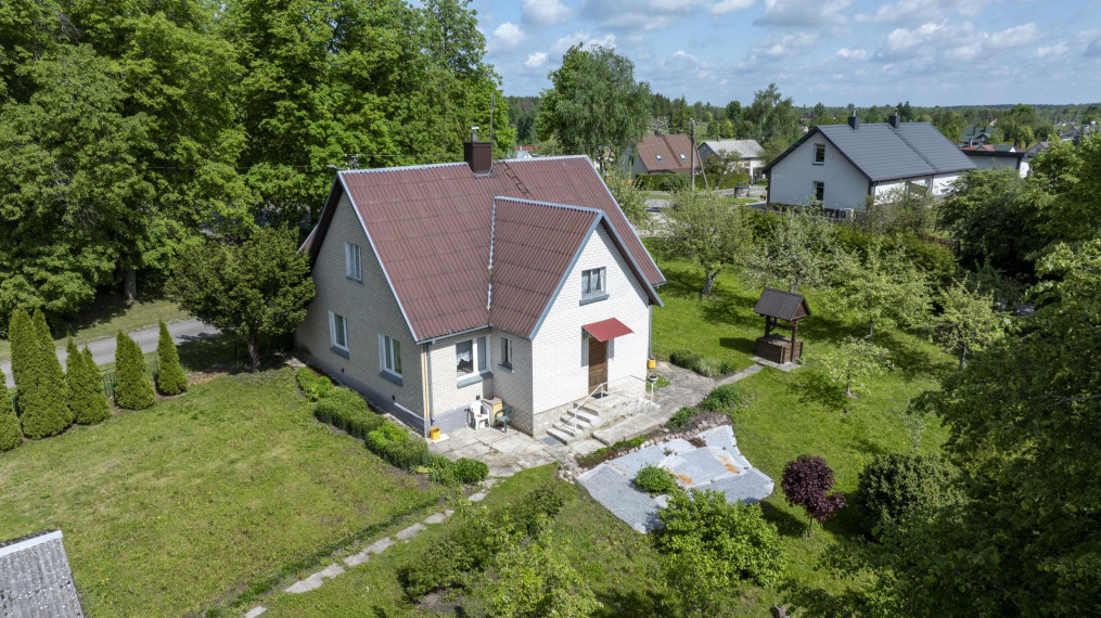 Parduodamas namas Vienuolyno g., Miroslavo k., Alytaus r. sav., 116.54 m² ploto 7 kambariai 5