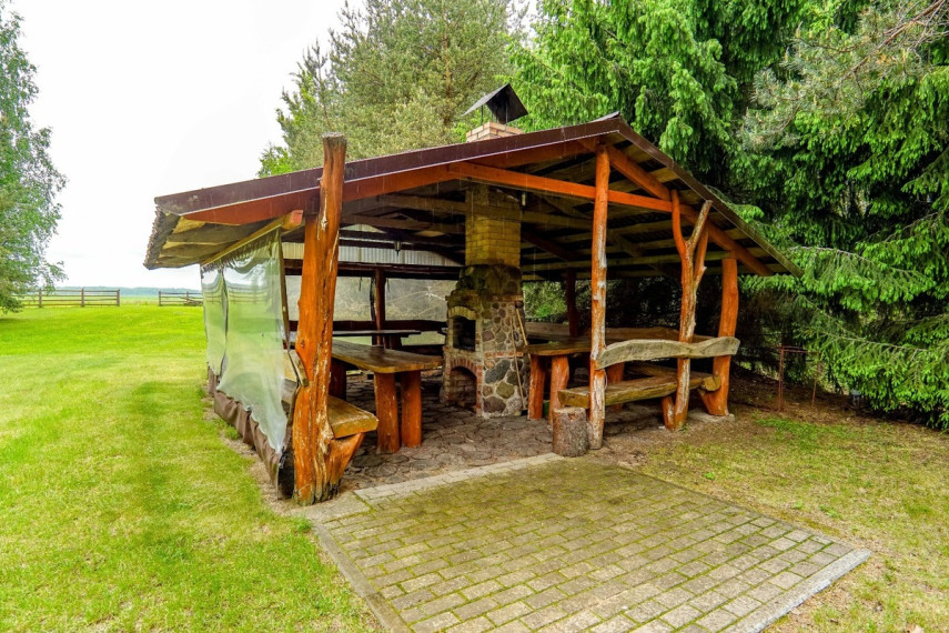 Parduodamas namas Upės g., Kvedariškio k., Biržų r. sav., 130 m2 ploto, 2 aukštai 10