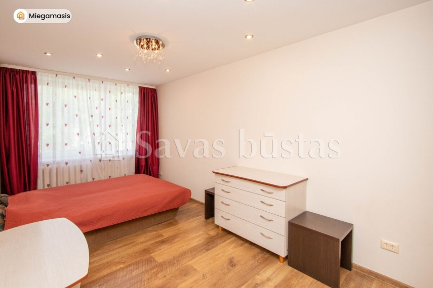 Nuomojamas butas Radviliškio g., Šiaulių m., Šiaulių m. sav., 50 m2 ploto, 2 kambariai 8