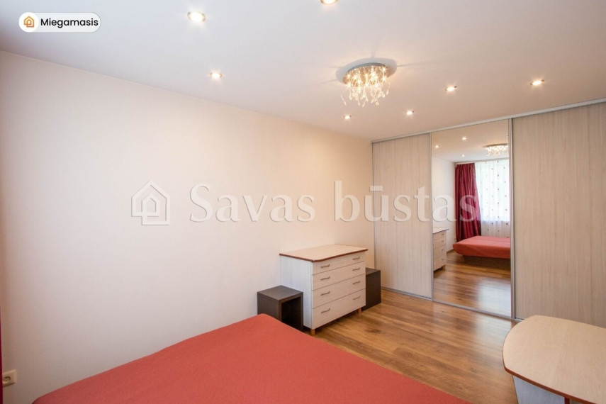Nuomojamas butas Radviliškio g., Šiaulių m., Šiaulių m. sav., 50 m2 ploto, 2 kambariai 10