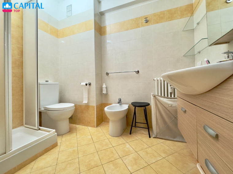 Mentonas | Šviesus 3 kambarių butas miesto centre 11