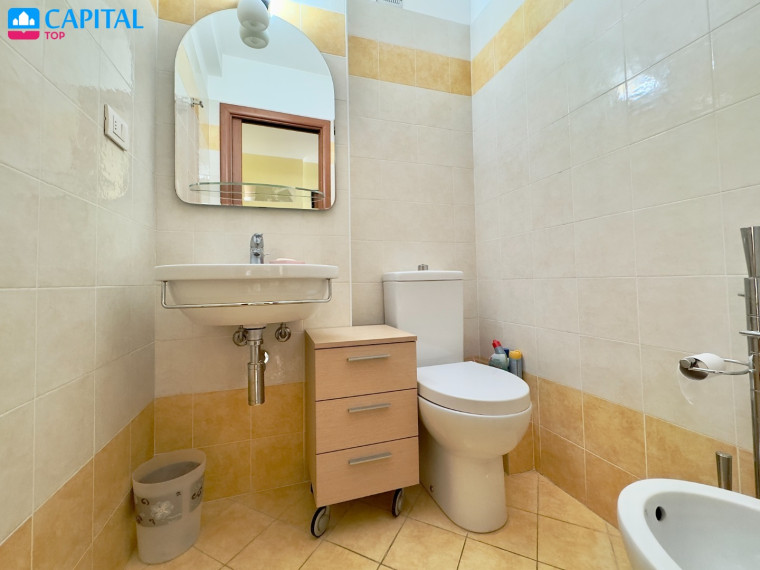 Mentonas | Šviesus 3 kambarių butas miesto centre 12