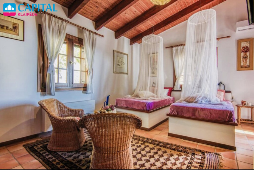 For sale
3-storey villa of 320 sq.meters in Attica. 8