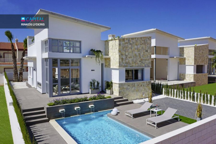 Šiuolaikiško stiliaus įrengtos vilos su nuosavu baseinu už 375 000 eur!  1