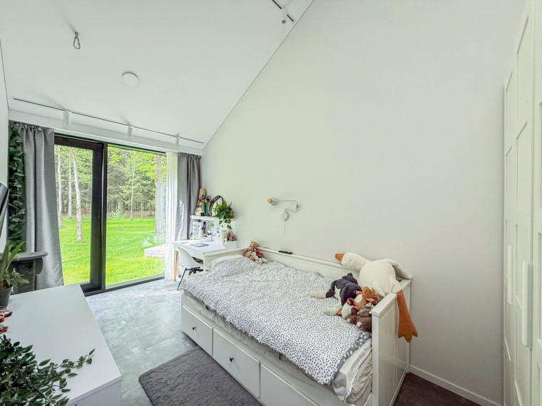 Parduodamas namas Kukmedžio g., Senųjų Bernatonių k., Kauno r. sav., 199 m2 ploto, 1 aukštai 20