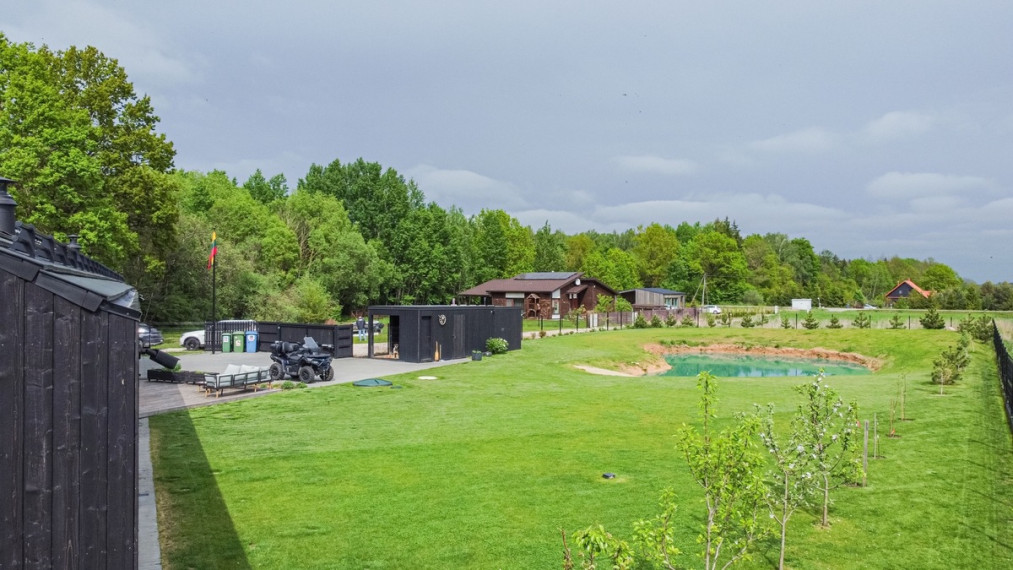 Parduodamas namas Kukmedžio g., Senųjų Bernatonių k., Kauno r. sav., 199 m2 ploto, 1 aukštai 33