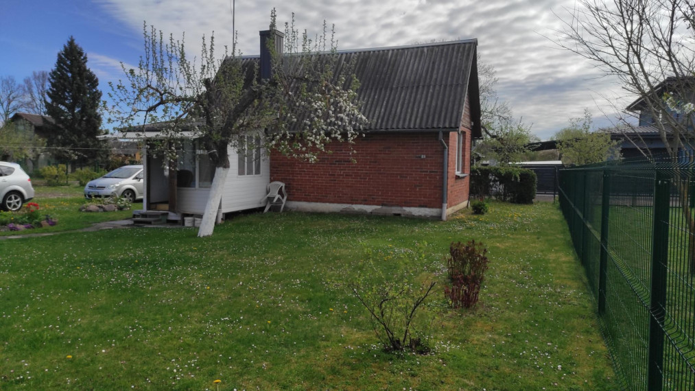Parduodamas namas Palėvenio g., Šeškų k., Panevėžio r. sav., 37.63 m² ploto 2 kambariai 3