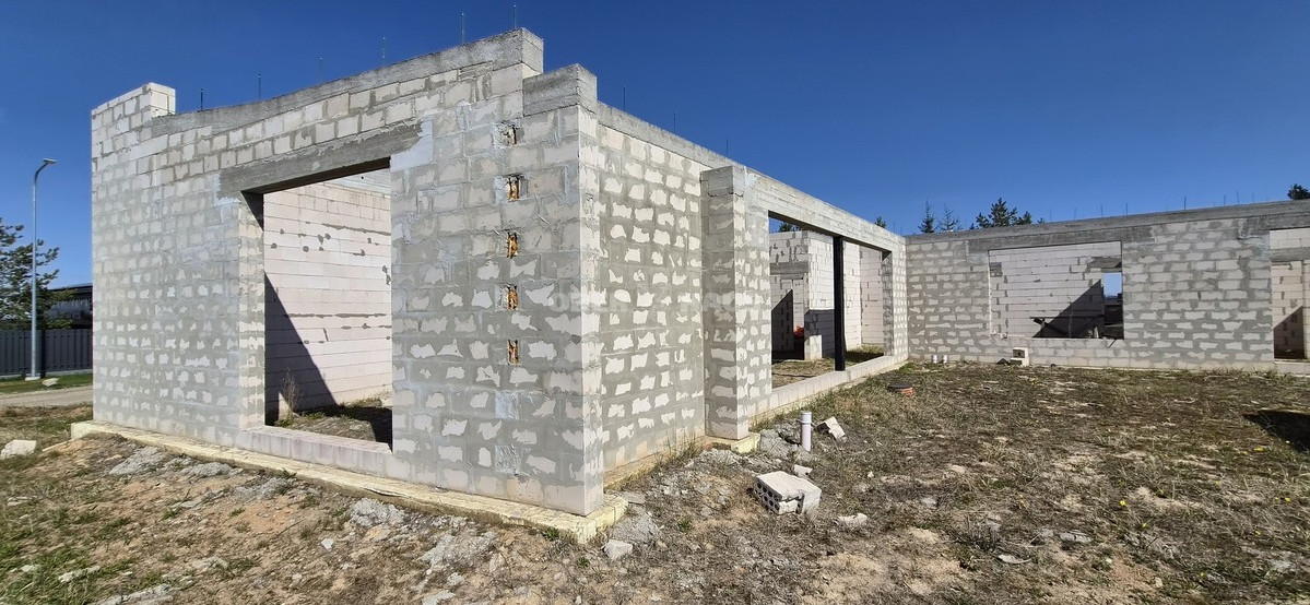 Parduodamas namas Girūnės g. , Dainų k., Šiaulių r. sav., 200 m2 ploto, 1 aukštai 15