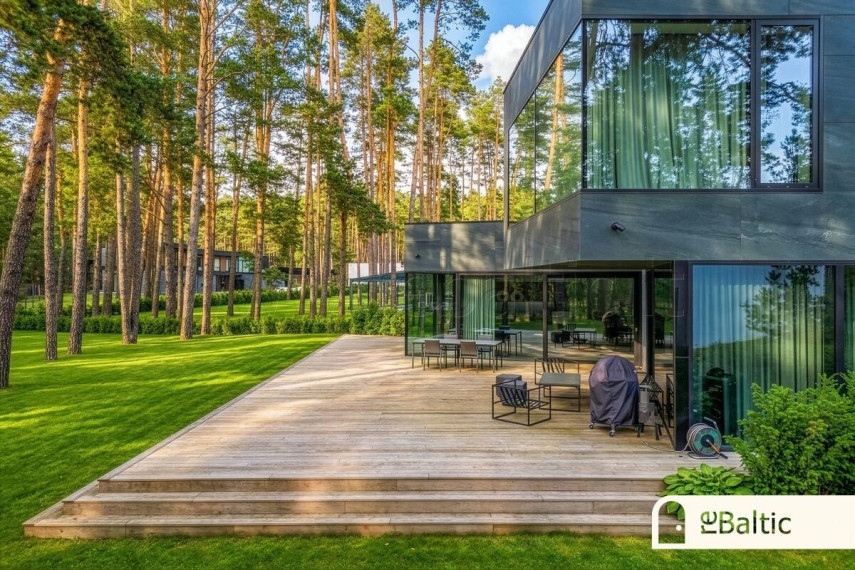 Parduodamas namas Zamečkavo g., Vilniaus m., Vilniaus m. sav., 441.57 m2 ploto, 2 aukštai 6