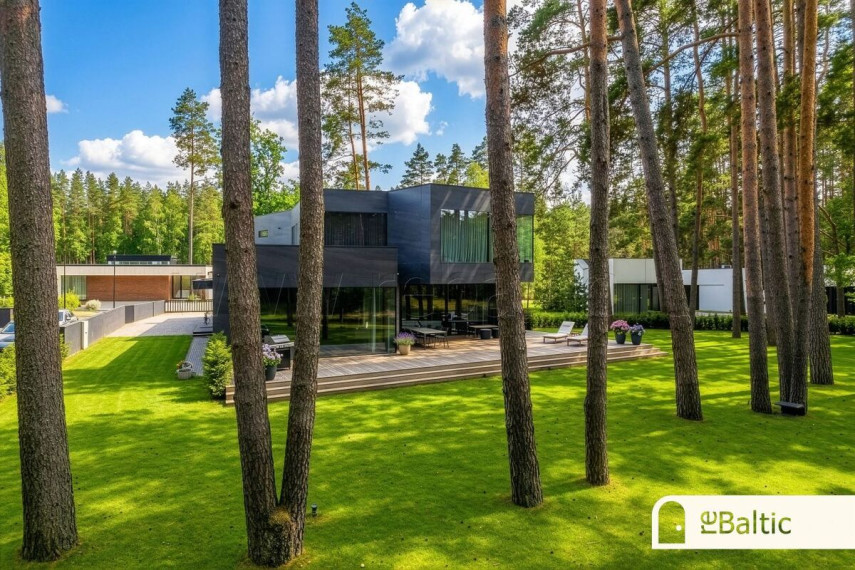 Parduodamas namas Zamečkavo g., Vilniaus m., Vilniaus m. sav., 441.57 m2 ploto, 2 aukštai 12