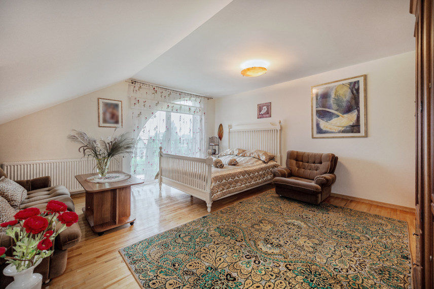 Parduodamas namas Naujakurių g., Širvintų m., Širvintų r. sav., 199.69 m2 ploto, 2 aukštai 23