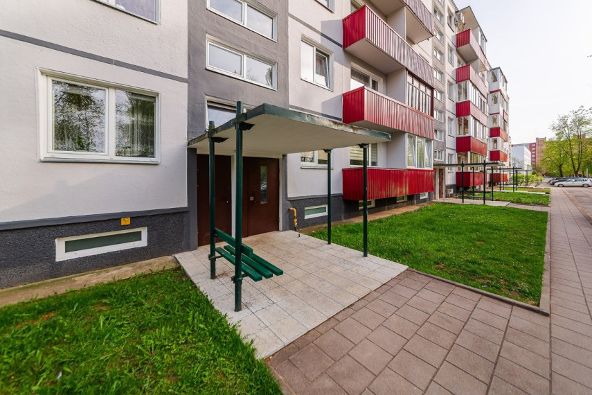Parduodamas butas Tilžės g., Šiaulių m., Šiaulių m. sav., 30.37 m2 ploto, 1 kambariai 48