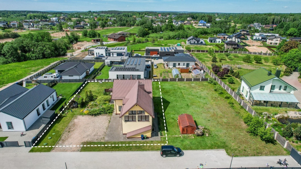 Parduodamas namas Čekoniškių g., Vilniaus m., Vilniaus m. sav., 290.05 m2 ploto, 2 aukštai 4