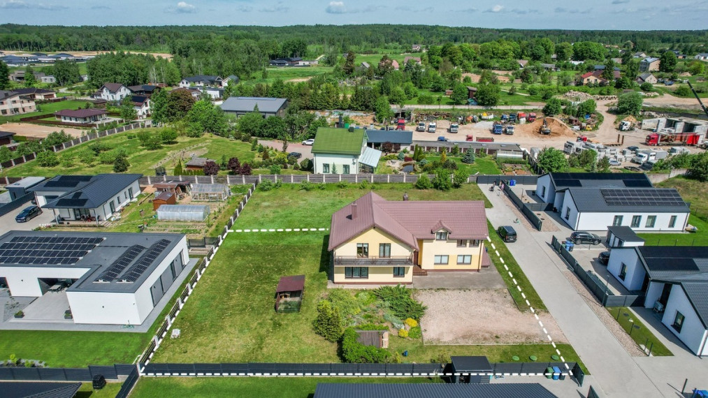 Parduodamas namas Čekoniškių g., Vilniaus m., Vilniaus m. sav., 290.05 m2 ploto, 2 aukštai 5