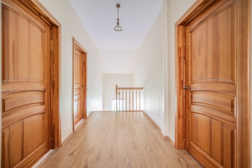 Parduodamas namas Čekoniškių g., Vilniaus m., Vilniaus m. sav., 290.05 m2 ploto, 2 aukštai 24