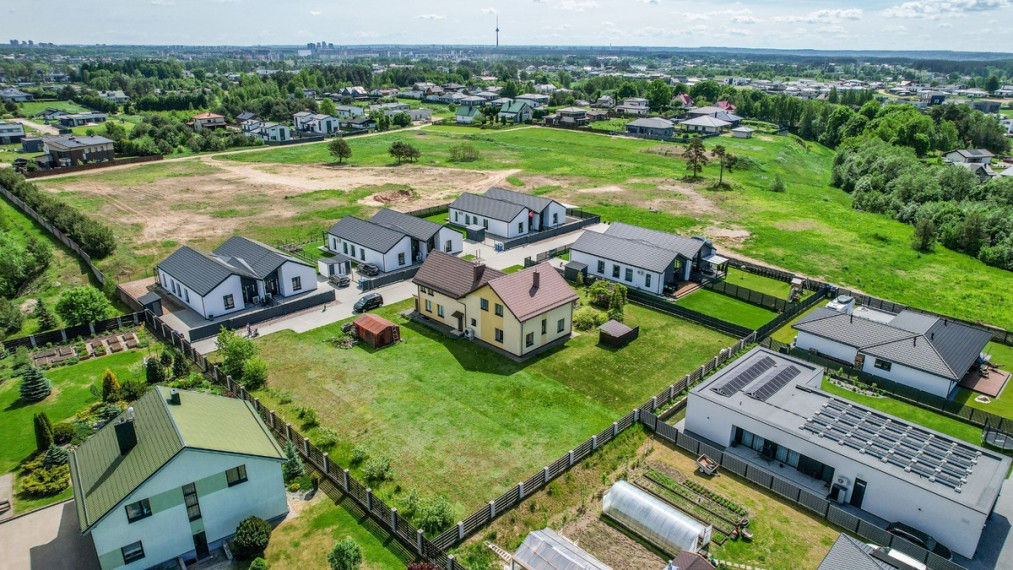 Parduodamas namas Čekoniškių g., Vilniaus m., Vilniaus m. sav., 290.05 m2 ploto, 2 aukštai 32