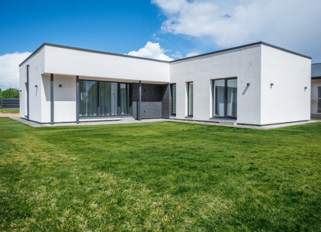Nuomojamas namas Narcizų g., Saldenės k., Vilniaus r. sav., 125 m2 ploto, 1 aukštai Nuomojamas namas Narcizų g., Saldenės k., Vilniaus r. sav., 125 m2 ploto, 1 aukštai