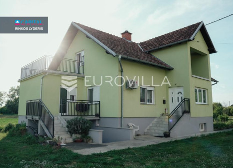 Parduodamas namas Ulica Križnog puta 59A , 370.00 kv.m ploto, 3 Floors