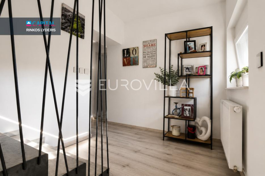 Parduodamas namas Ulica Ferdinanda Konščaka 5Z , 306.00 kv.m ploto, 3 Floors 6