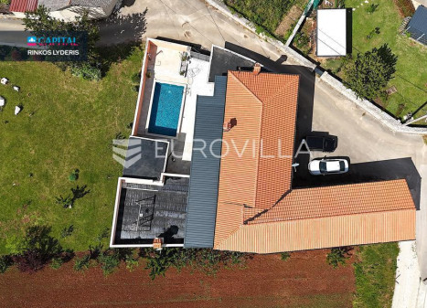 Parduodamas namas 600.00 kv.m ploto, 2 Floors Parduodamas namas 600.00 kv.m ploto, 2 Floors
