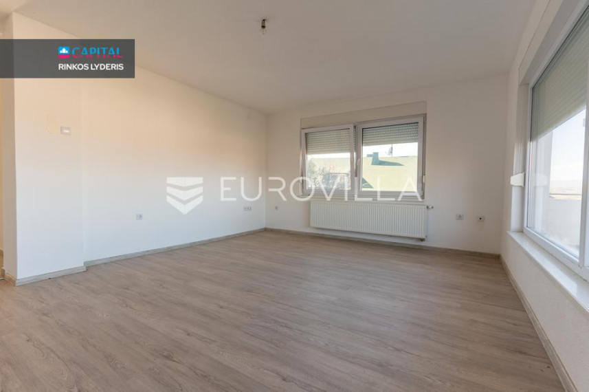 Parduodamas namas Ulica Jakova Gotovca 23 , 344.00 kv.m ploto, 4 Floors 12