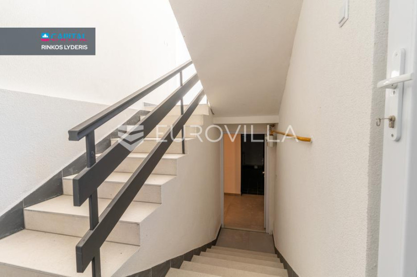 Parduodamas namas Ulica Jakova Gotovca 23 , 344.00 kv.m ploto, 4 Floors 44