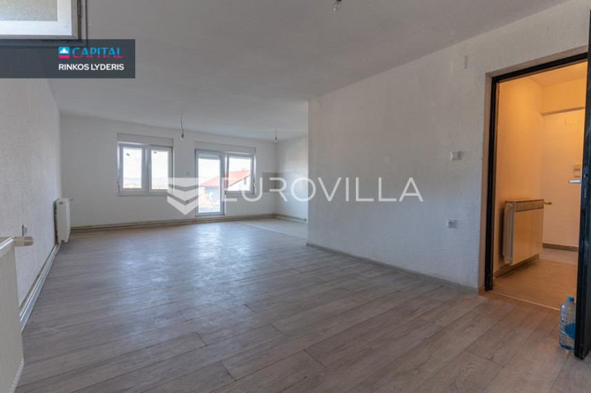 Parduodamas namas Ulica Jakova Gotovca 23 , 344.00 kv.m ploto, 4 Floors 50
