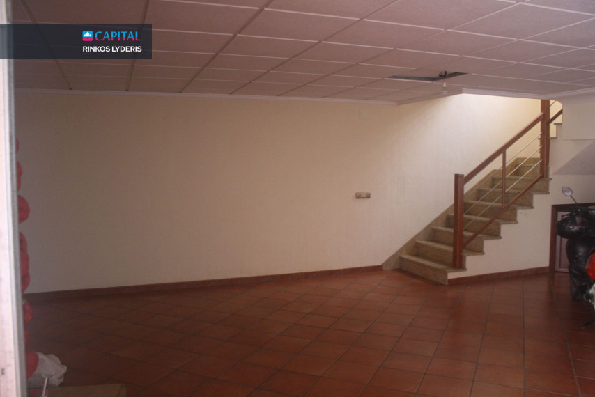 Parduodamas namas Calle Veleta 11V , 225.00 kv.m ploto,  Floors 3