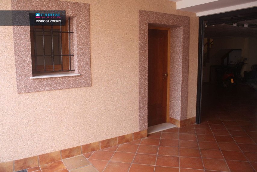 Parduodamas namas Calle Veleta 11V , 225.00 kv.m ploto,  Floors 4