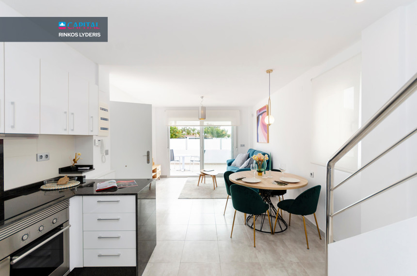 Parduodamas namas Calle del Lago 90 , 116.00 kv.m ploto,  Floors 7