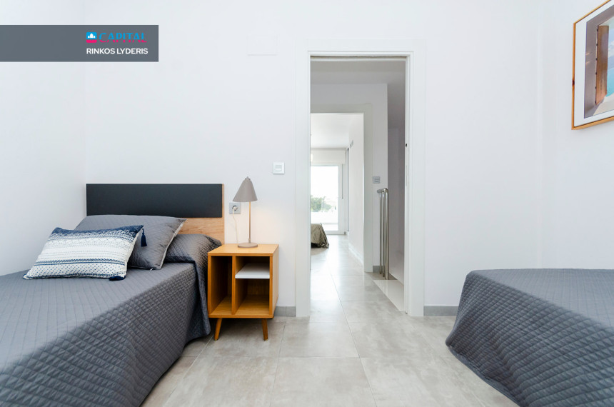 Parduodamas namas Calle del Lago 90 , 116.00 kv.m ploto,  Floors 14
