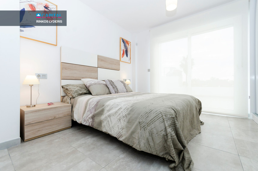 Parduodamas namas Calle del Lago 90 , 116.00 kv.m ploto,  Floors 28