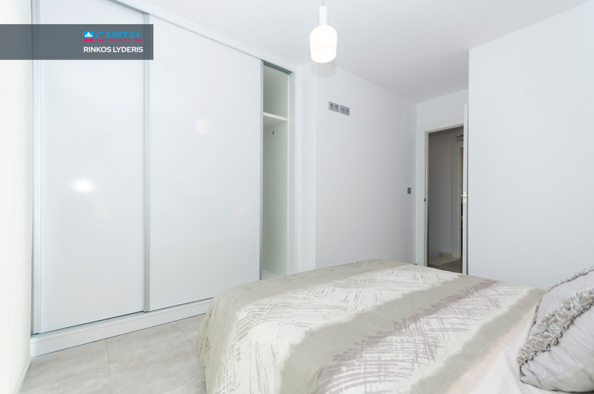 Parduodamas namas Calle del Lago 90 , 116.00 kv.m ploto,  Floors 30