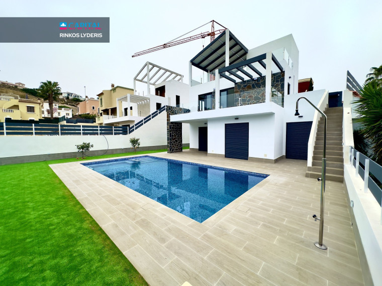 Parduodamas namas Calle Onda 14 , 260.00 kv.m ploto,  Floors 3
