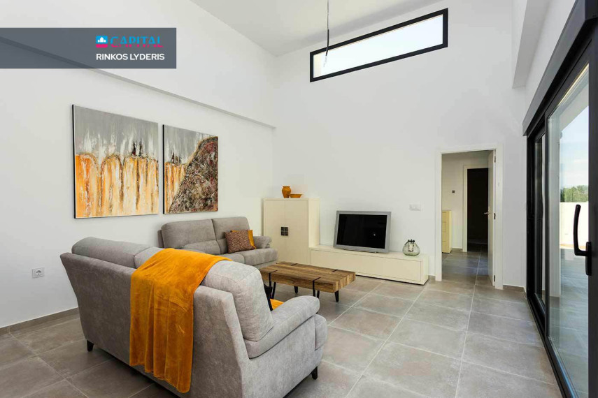 Parduodamas namas Calle Ruperto Chapi 39 , 112.00 kv.m ploto,  Floors 13
