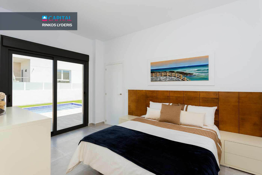 Parduodamas namas Calle Ruperto Chapi 39 , 112.00 kv.m ploto,  Floors 19