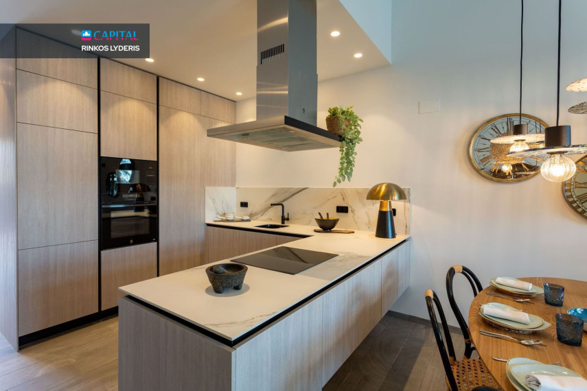 Parduodamas namas Calle Catral 56 , 105.00 kv.m ploto,  Floors 7