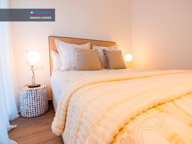 Parduodamas namas Calle Amsterdam 14 , 100.00 kv.m ploto,  Floors 10
