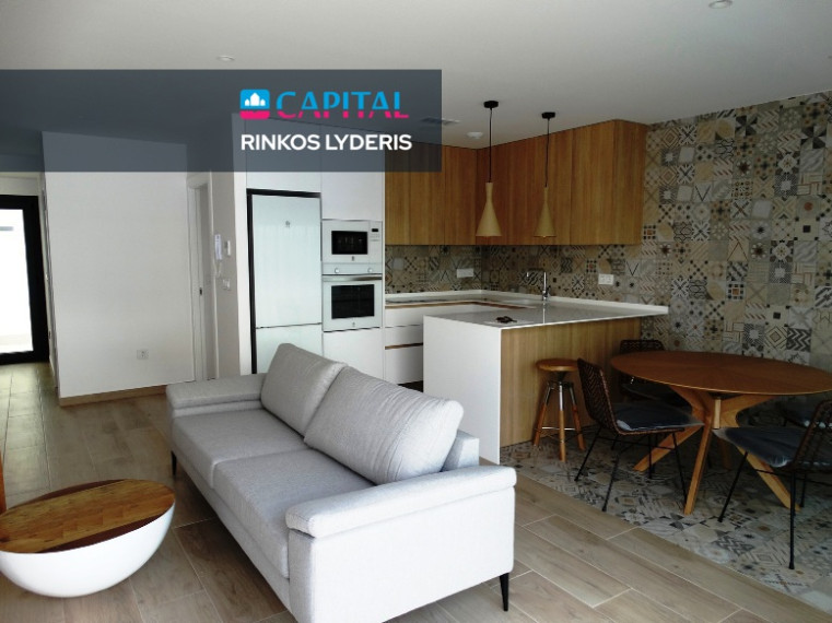 Parduodamas namas Calle Castellano Manchega 21 , 116.00 kv.m ploto,  Floors 3