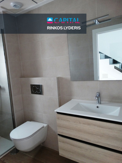 Parduodamas namas Calle Castellano Manchega 21 , 116.00 kv.m ploto,  Floors 18