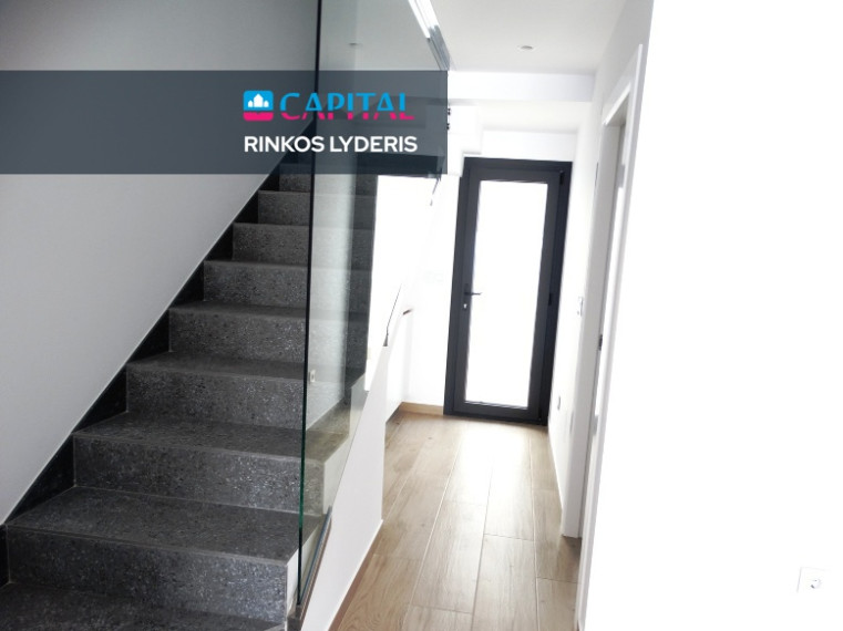 Parduodamas namas Calle Castellano Manchega 21 , 116.00 kv.m ploto,  Floors 19