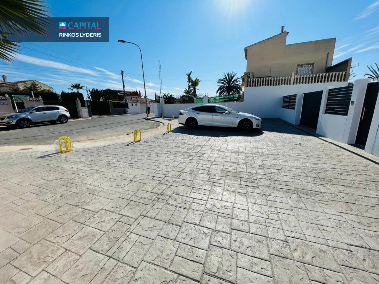 Parduodamas namas Calle Ariadna 7 , 368.00 kv.m ploto,  Floors 10