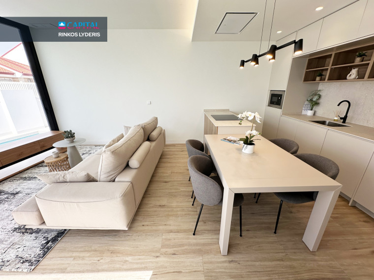 Parduodamas namas Calle Escultor 6 , 160.00 kv.m ploto,  Floors 8