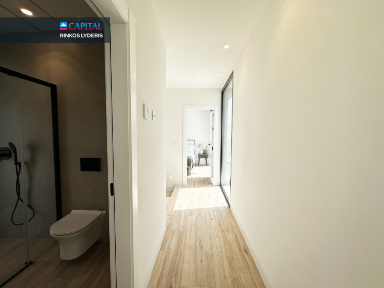 Parduodamas namas Calle Escultor 6 , 160.00 kv.m ploto,  Floors 11