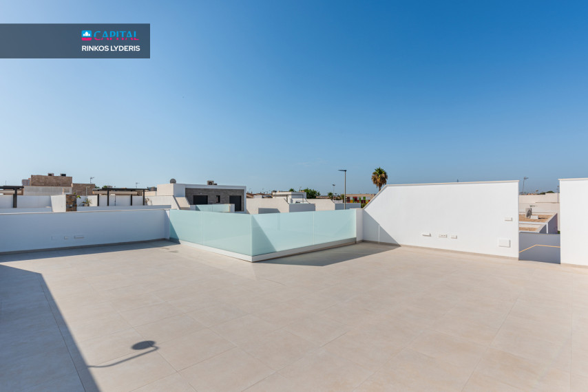 Parduodamas namas Calle Carretero Juan Valera 5 , 109.00 kv.m ploto,  Floors 4