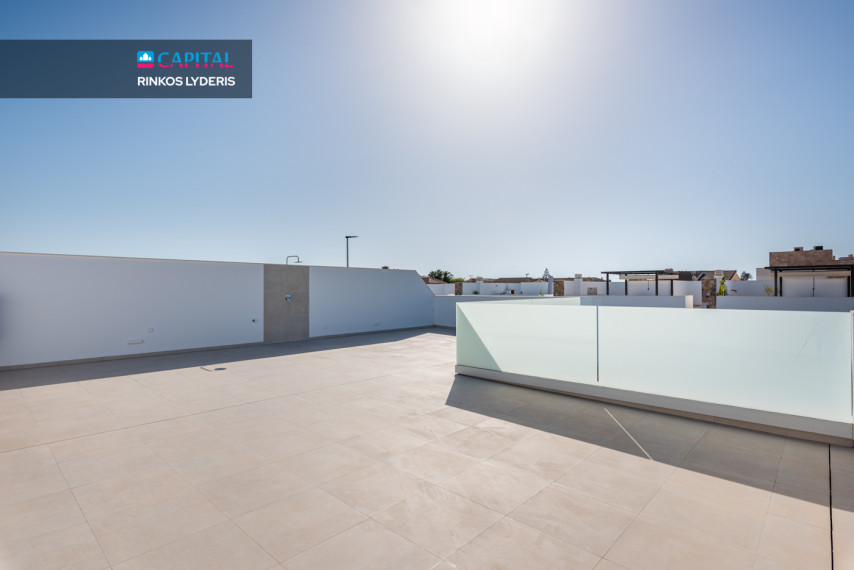 Parduodamas namas Calle Carretero Juan Valera 5 , 109.00 kv.m ploto,  Floors 16