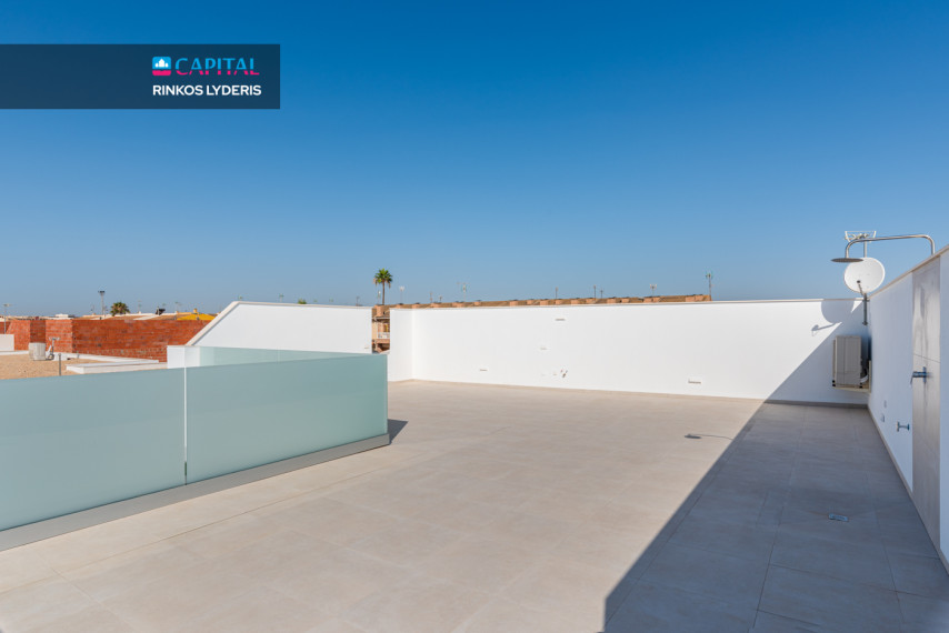 Parduodamas namas Calle Carretero Juan Valera 5 , 109.00 kv.m ploto,  Floors 19