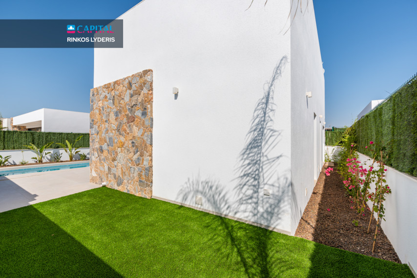 Parduodamas namas Calle Carretero Juan Valera 5 , 109.00 kv.m ploto,  Floors 23