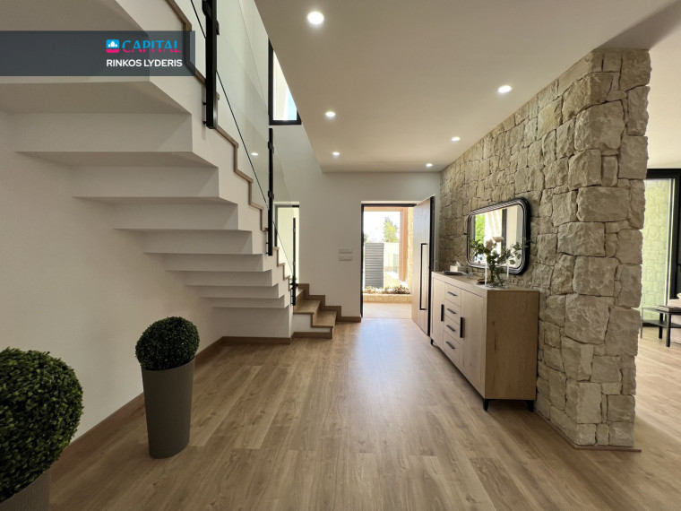 Parduodamas namas Calle Labradores 8 , 146.00 kv.m ploto,  Floors 3