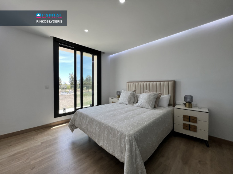 Parduodamas namas Calle Labradores 8 , 146.00 kv.m ploto,  Floors 7